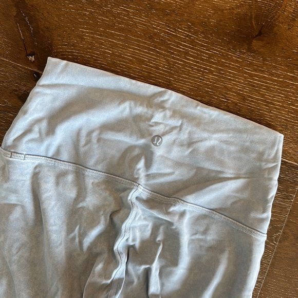Lululemon sky blue wunder under leggings - Picture 2 of 3